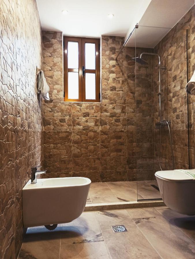 Boutique Hotel Praga จีโรคาสเตอร์ ภายนอก รูปภาพ