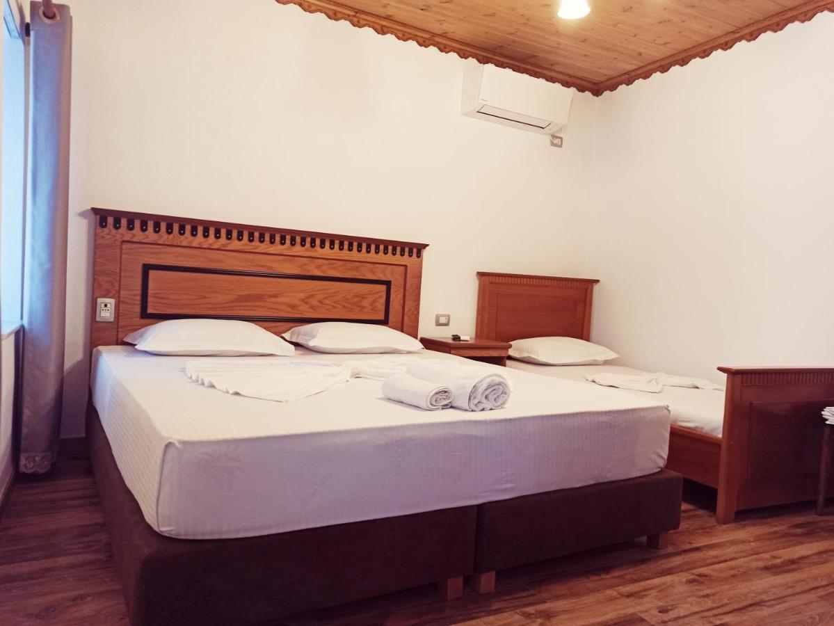 Boutique Hotel Praga จีโรคาสเตอร์ ภายนอก รูปภาพ