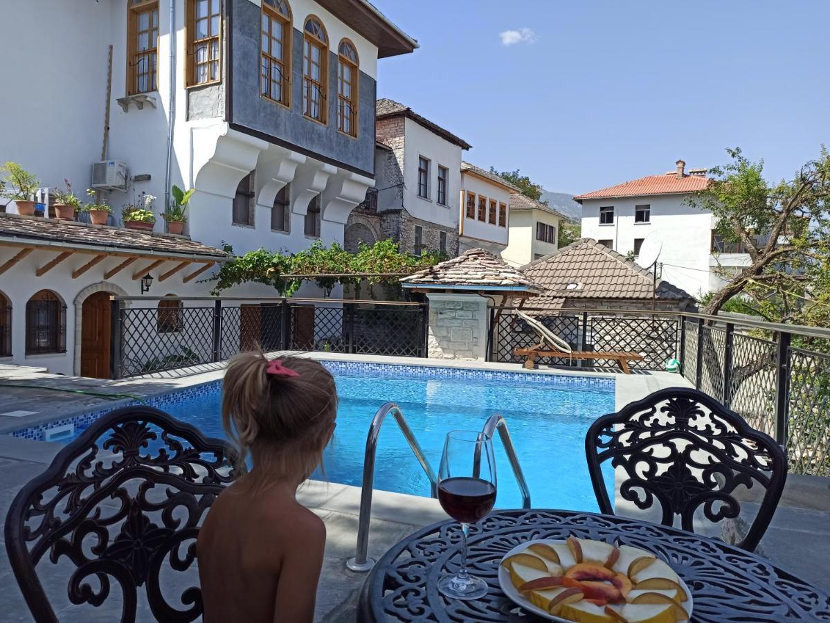 Boutique Hotel Praga จีโรคาสเตอร์ ภายนอก รูปภาพ