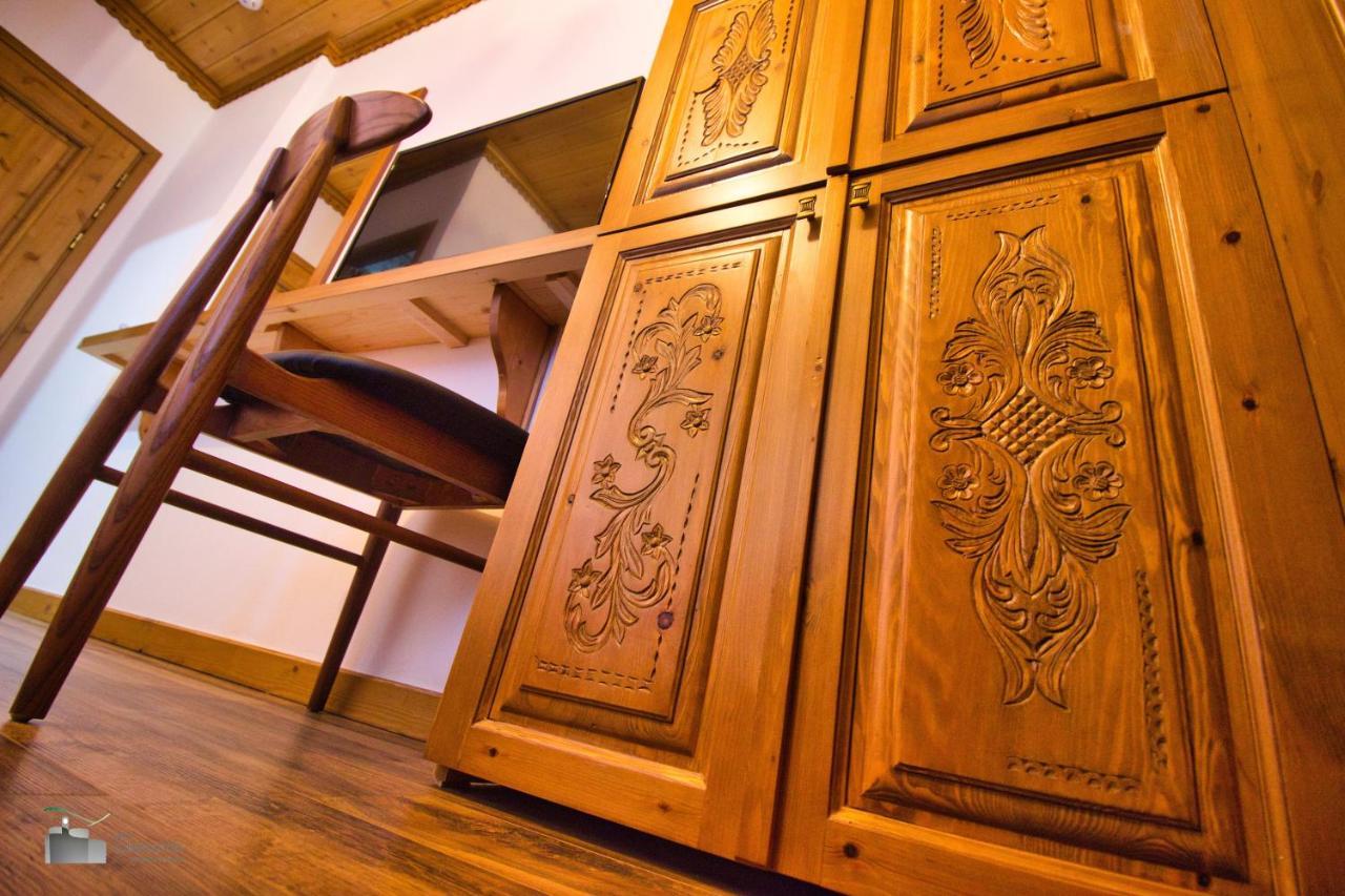Boutique Hotel Praga จีโรคาสเตอร์ ภายนอก รูปภาพ