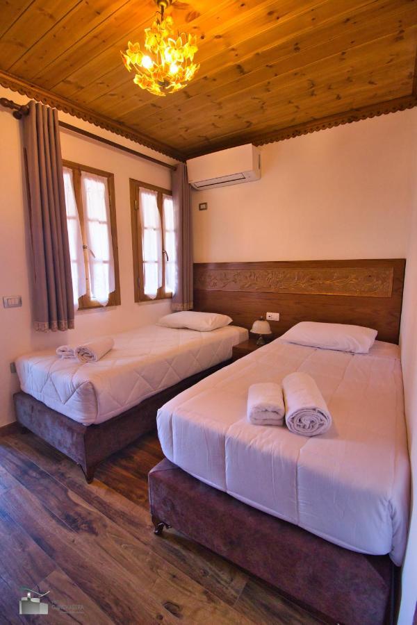 Boutique Hotel Praga จีโรคาสเตอร์ ภายนอก รูปภาพ